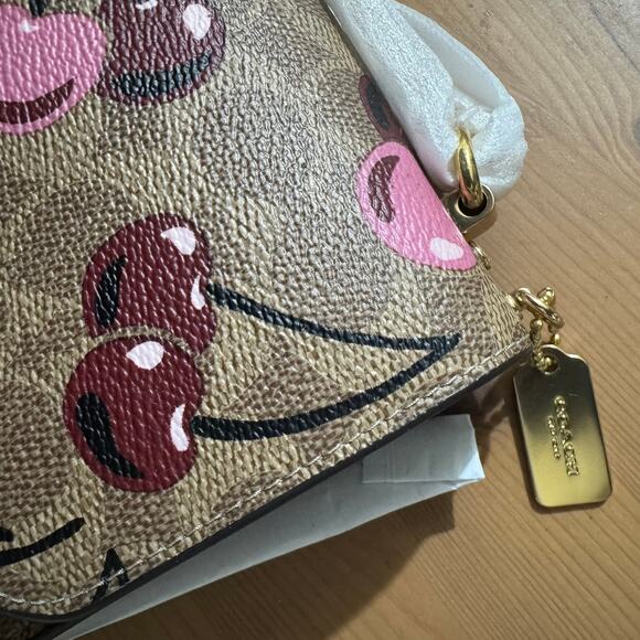 ❤️ Coach Mini Klare Crossbody Bag In Signature Canvas With Cherry Print - Picture 9 of 11